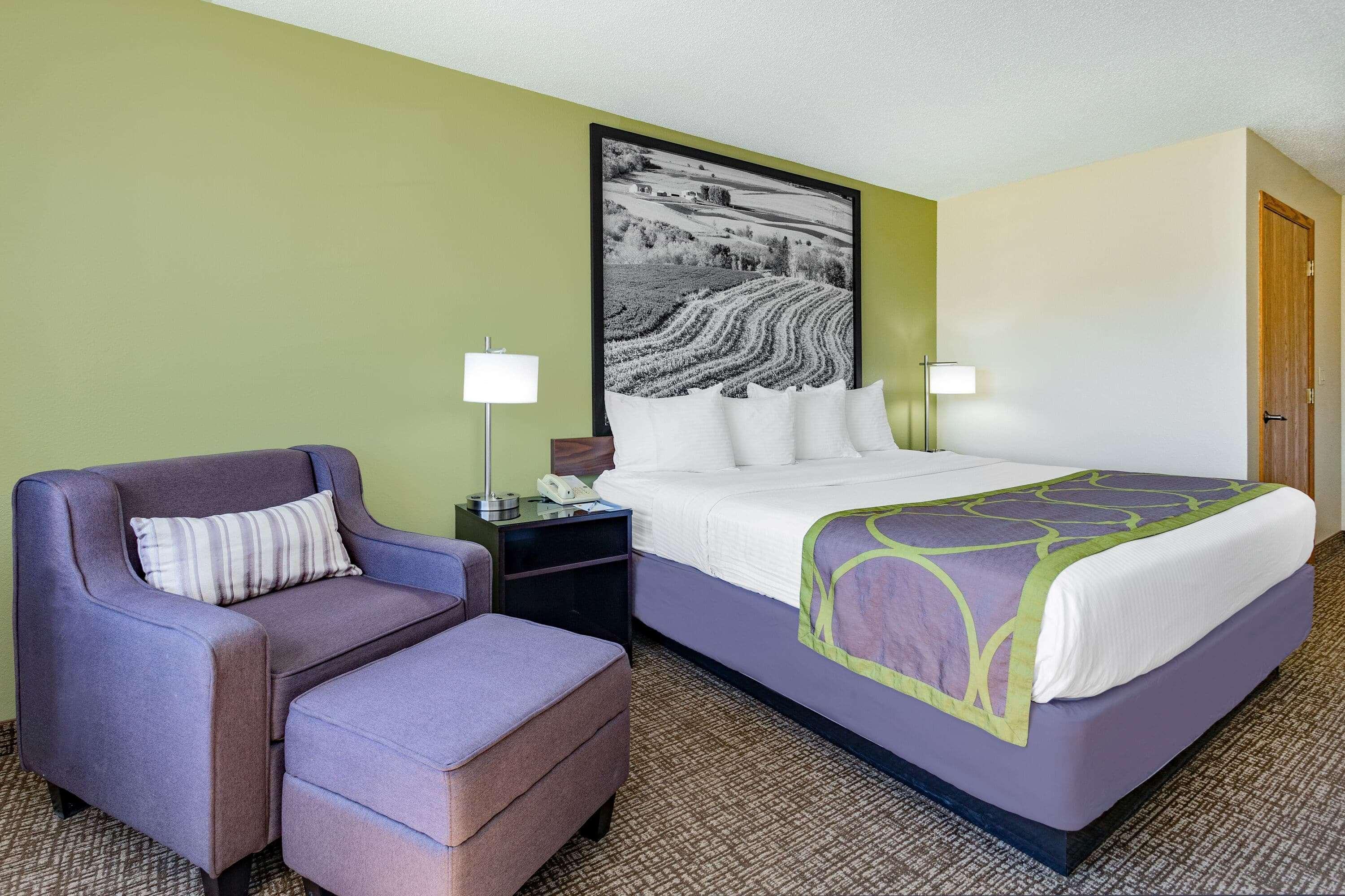Super 8 By Wyndham Emmetsburg Hotel Exterior photo